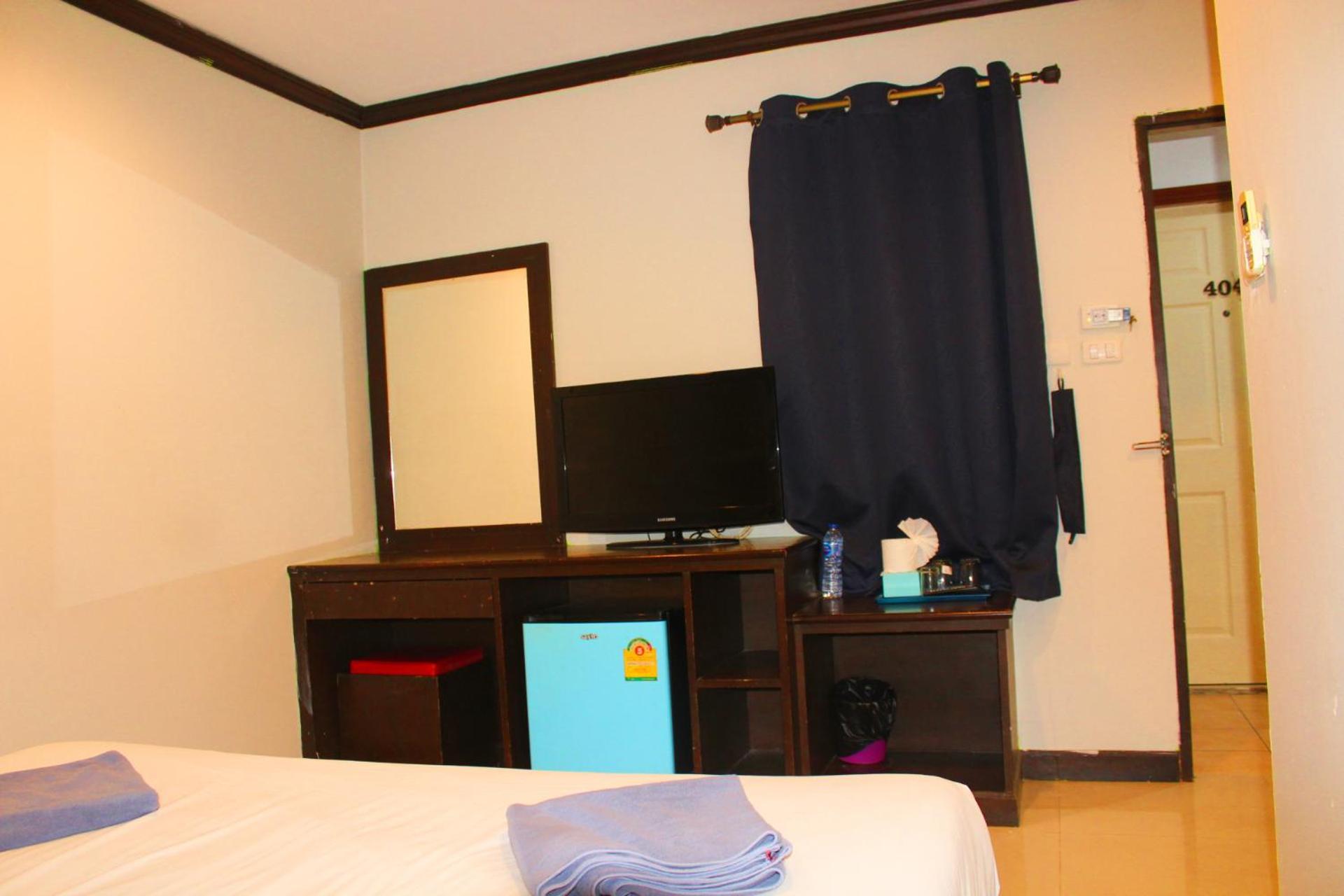 Hollywood Inn Hotel Patong Eksteriør bilde