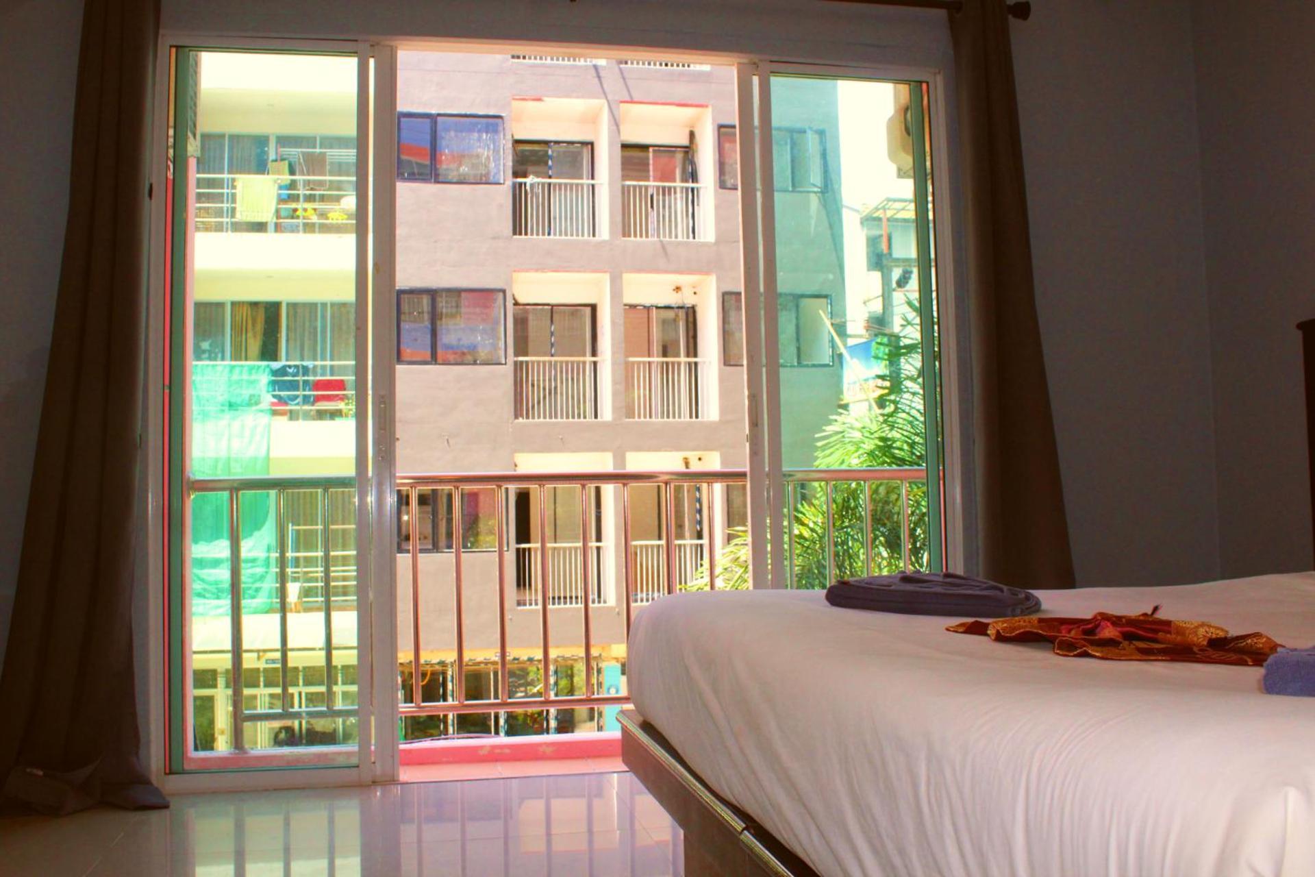 Hollywood Inn Hotel Patong Eksteriør bilde